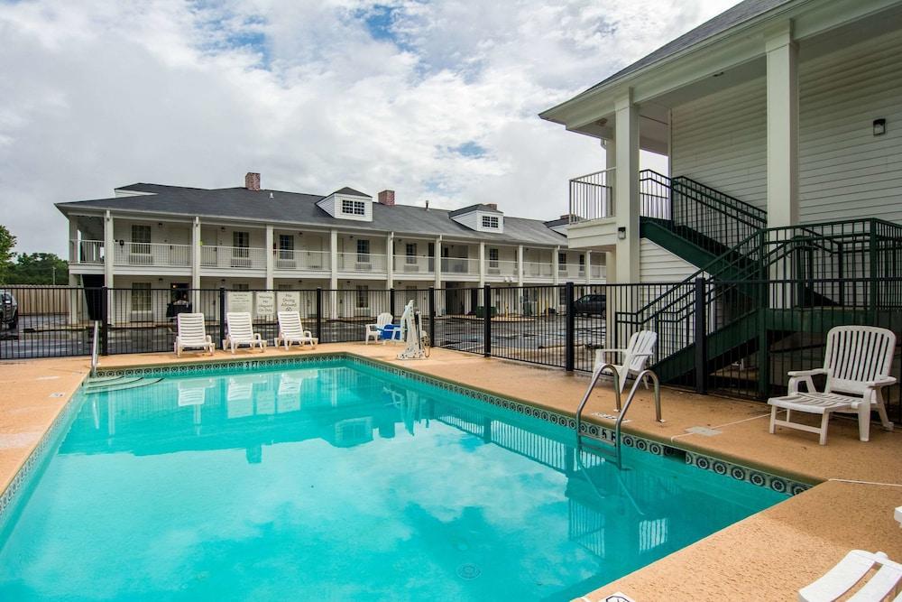 Red Roof Inn Jasper Exterior photo